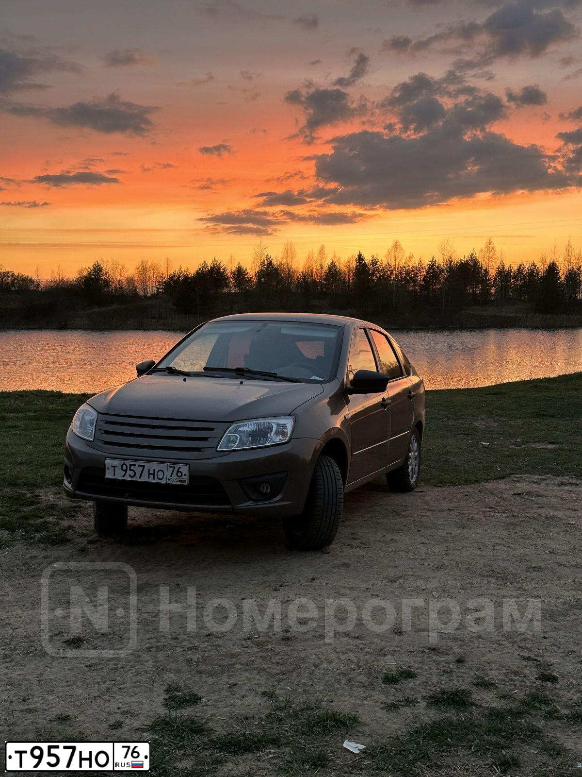 Фото автомобиля LADA 2191 GRANTA, 2017 — госномер Т957НО76. Цвет: Коричневый
