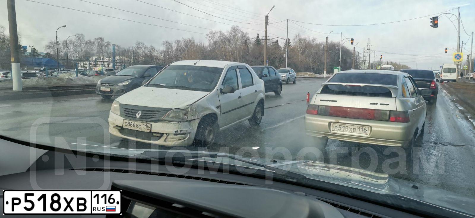 Фото автомобиля LADA 2112, 2005 — госномер С417ВВ716. Цвет: СЕРЕБРИСТО-БЕЖЕВЫЙ