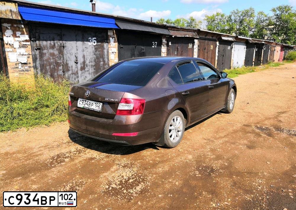 Фото автомобиля SKODA OCTAVIA, 2014 — госномер С934ВР102. Цвет: Коричневый