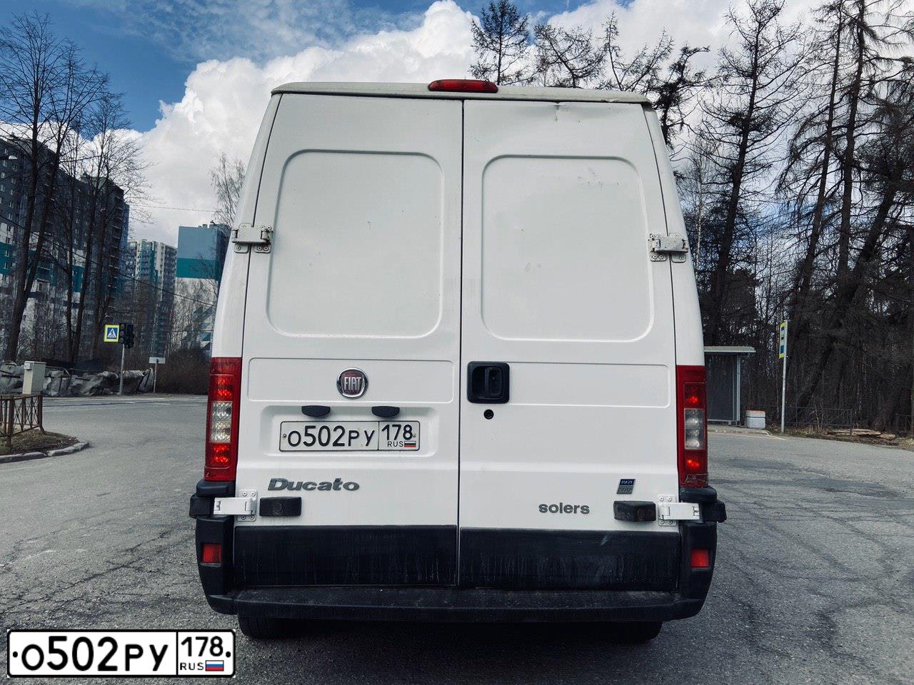 Фото автомобиля FIAT DUCATO, 2011 — госномер С502РУ178. Цвет: Белый