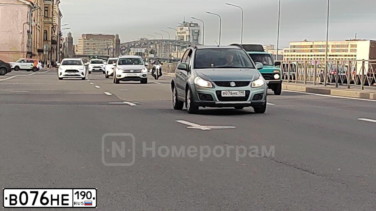 Фото автомобиля FORD FOCUS, 2008 — госномер М372КА126. Цвет: ЧЕРНЫЙ