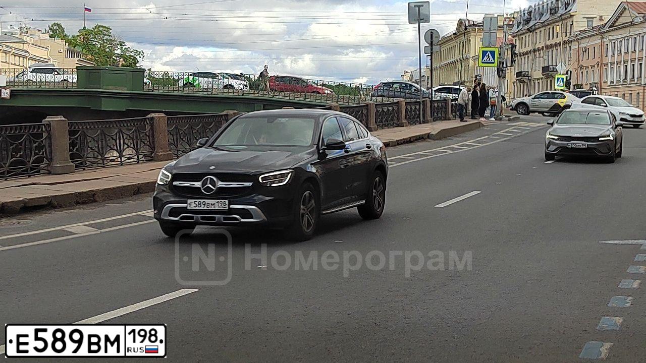 Фото автомобиля MERCEDES-BENZ GLC220, 2019 — госномер О816ВК550