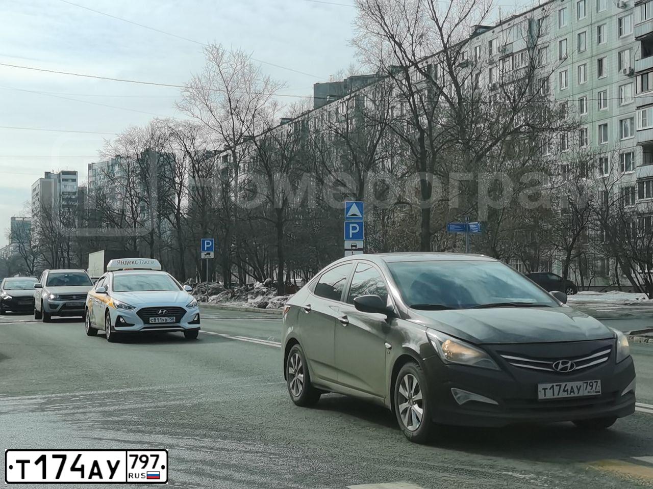 Фото автомобиля HYUNDAI SOLARIS, 2016 — госномер Т174АУ797. Цвет: Коричневый