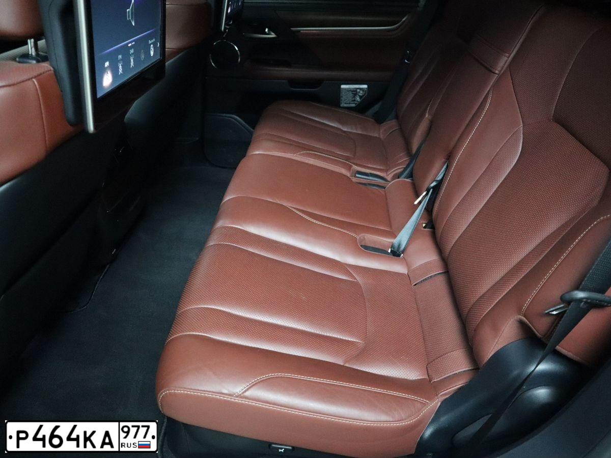 Фото автомобиля LEXUS LX, 2017 — госномер С222ЕВ39. Цвет: Белый