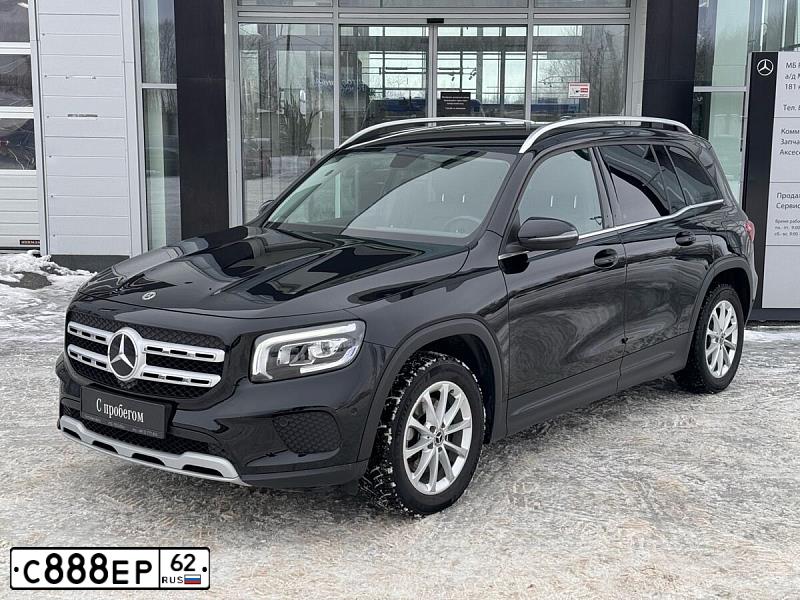Фото автомобиля MERCEDES-BENZ GLB-CLASS, 2021 — госномер С888ЕР62. Цвет: ЧЕРНЫЙ