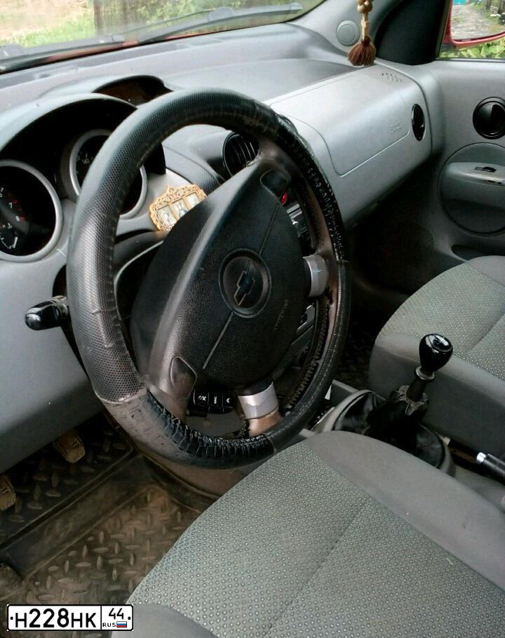 Фото автомобиля CHEVROLET AVEO, 2005 — госномер В336РН37. Цвет: ТЕМНО-КРАСНЫЙ