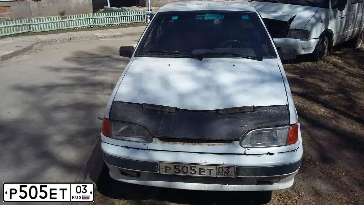 Фото автомобиля LADA 2115 SAMARA, 1998 — госномер Р505ЕТ03. Цвет: ЯРКО-БЕЛЫЙ