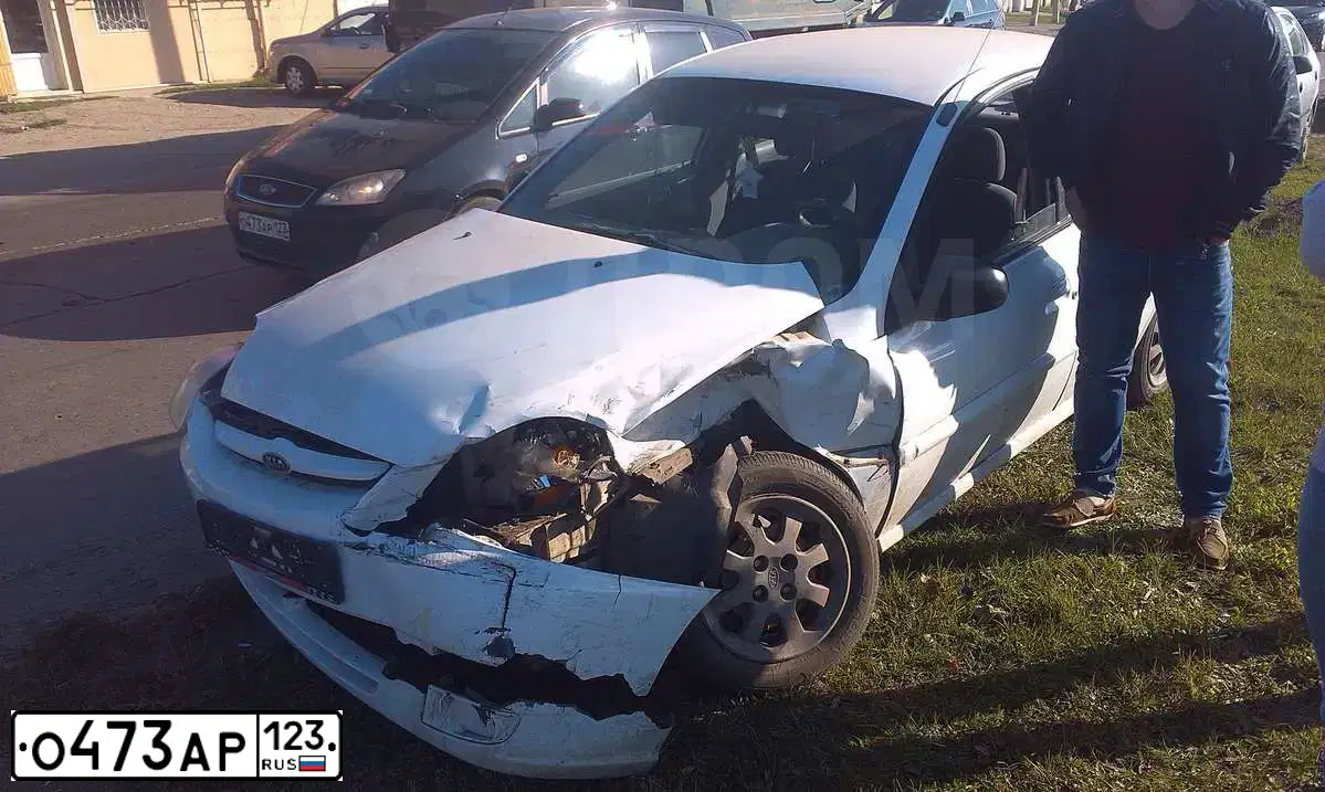 Фото автомобиля FORD FOCUS C-MAX, 2007 — госномер О473АР123. Цвет: ЧЕРНЫЙ