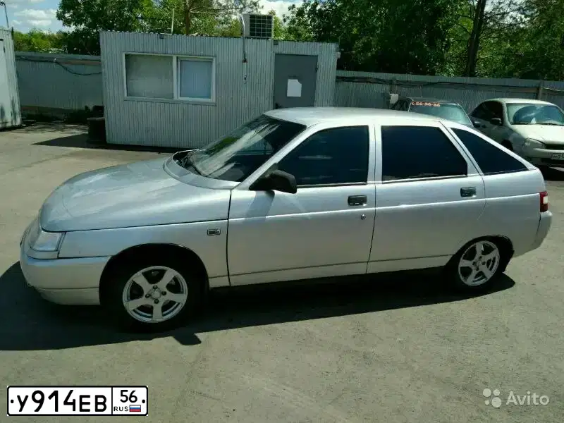 Фото автомобиля LADA 2112, 2007 — госномер У914ЕВ56. Цвет: Светло-серебристый металик