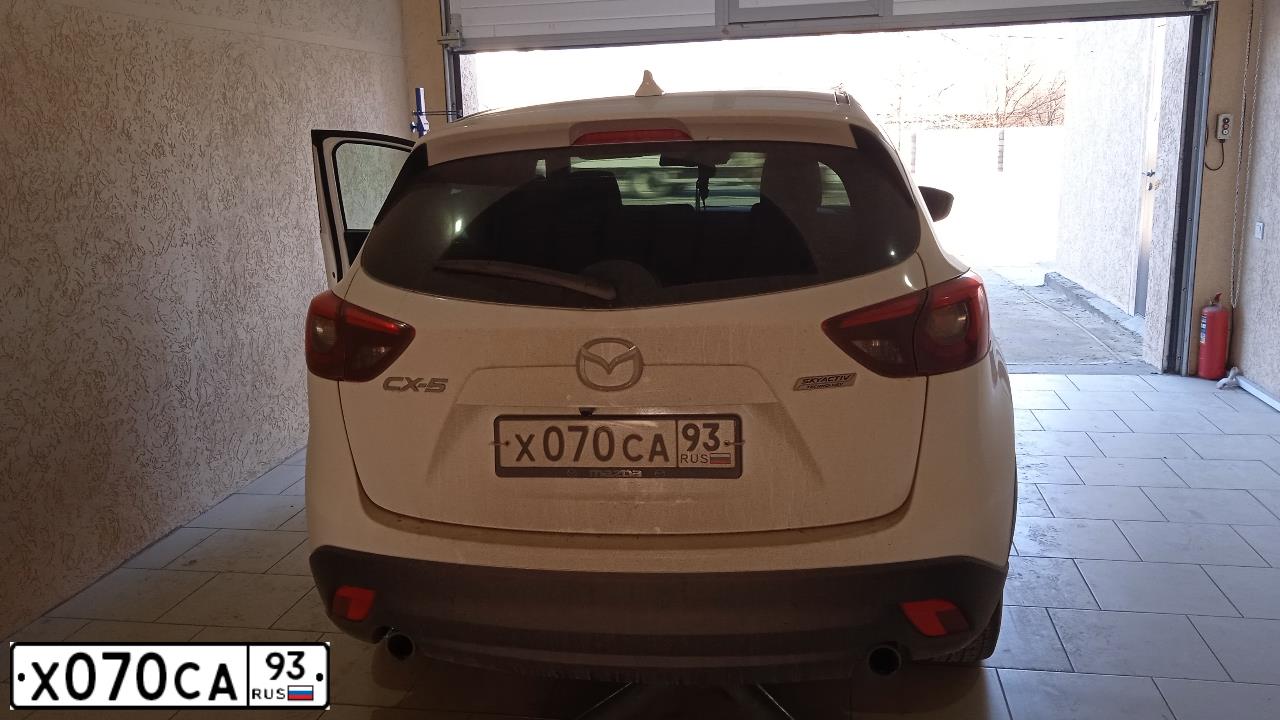 Фото автомобиля MAZDA CX-5, 2016 — госномер Х299ОР193. Цвет: Белый