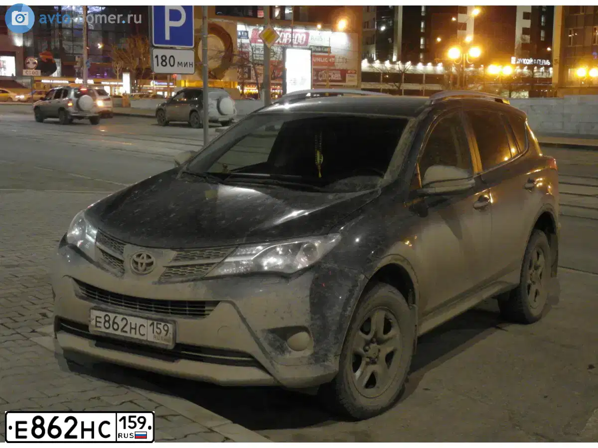 Фото автомобиля TOYOTA RAV4, 2013 — госномер Е862НС159