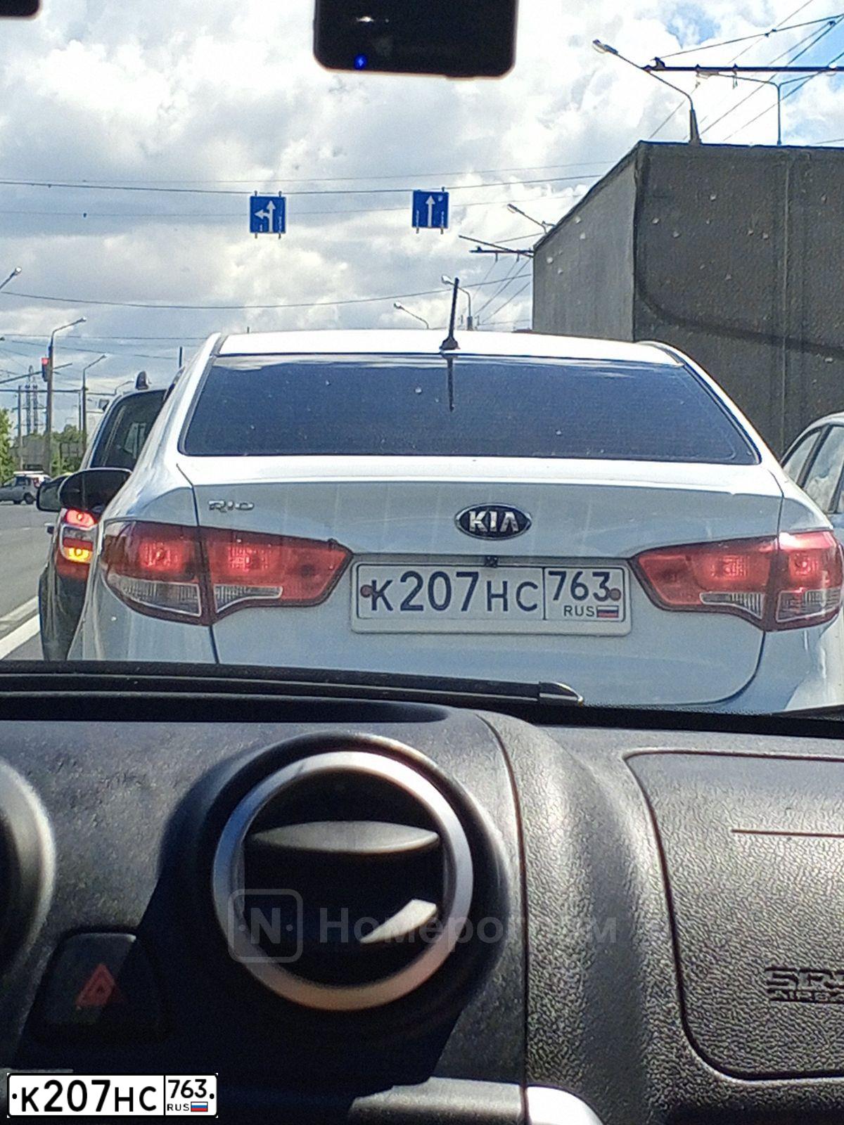 Фото автомобиля KIA RIO, 2016 — госномер К207НС763. Цвет: Белый