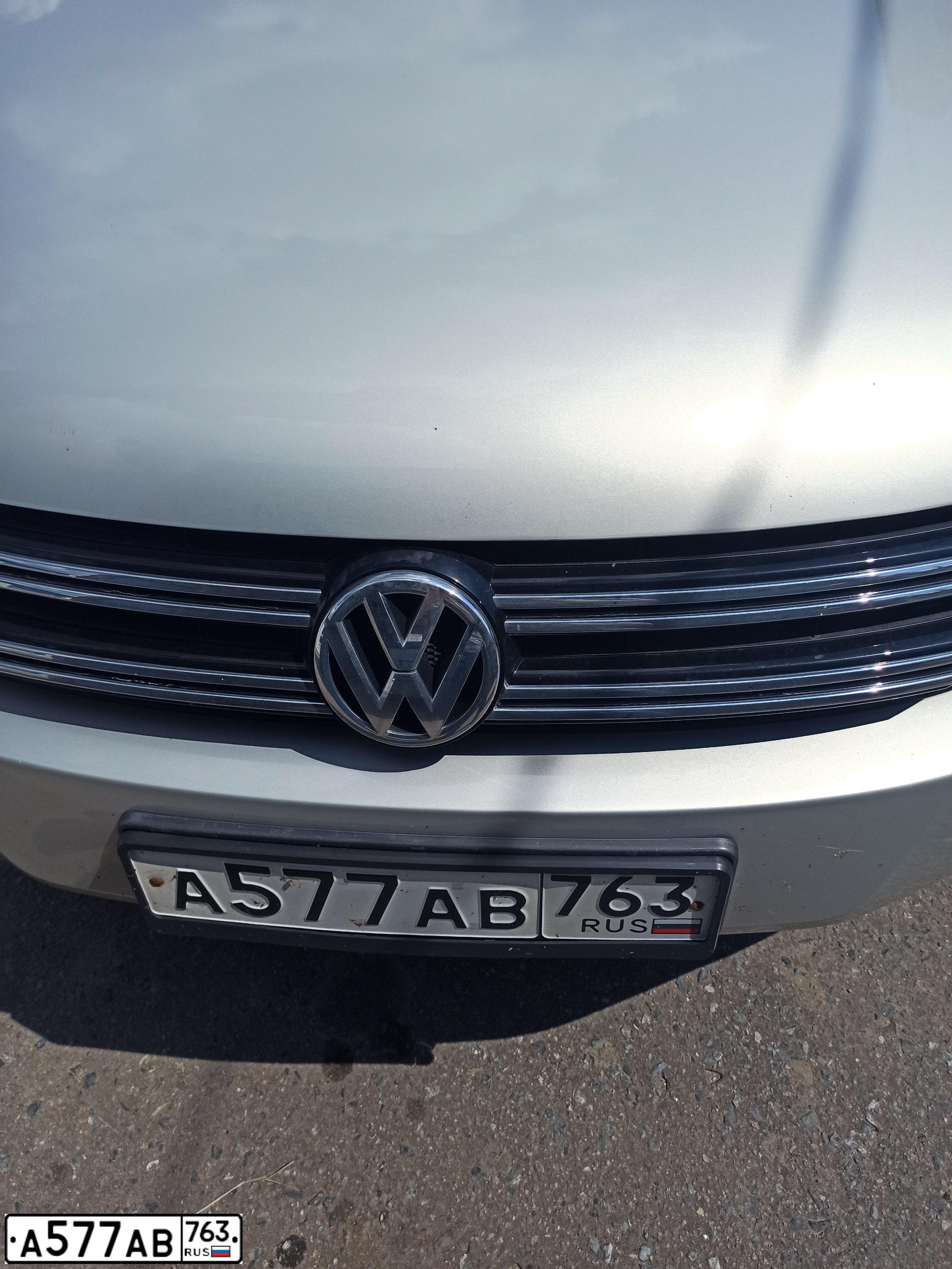 Фото автомобиля VOLKSWAGEN TIGUAN, 2012 — госномер А577АВ763. Цвет: Серебристо-Желтый