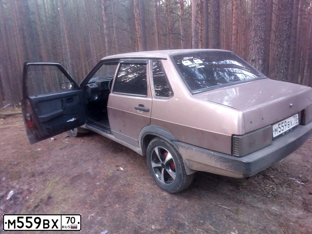 Фото автомобиля LADA 2109 SAMARA, 1996 — госномер М559ВХ70. Цвет: Коричневый