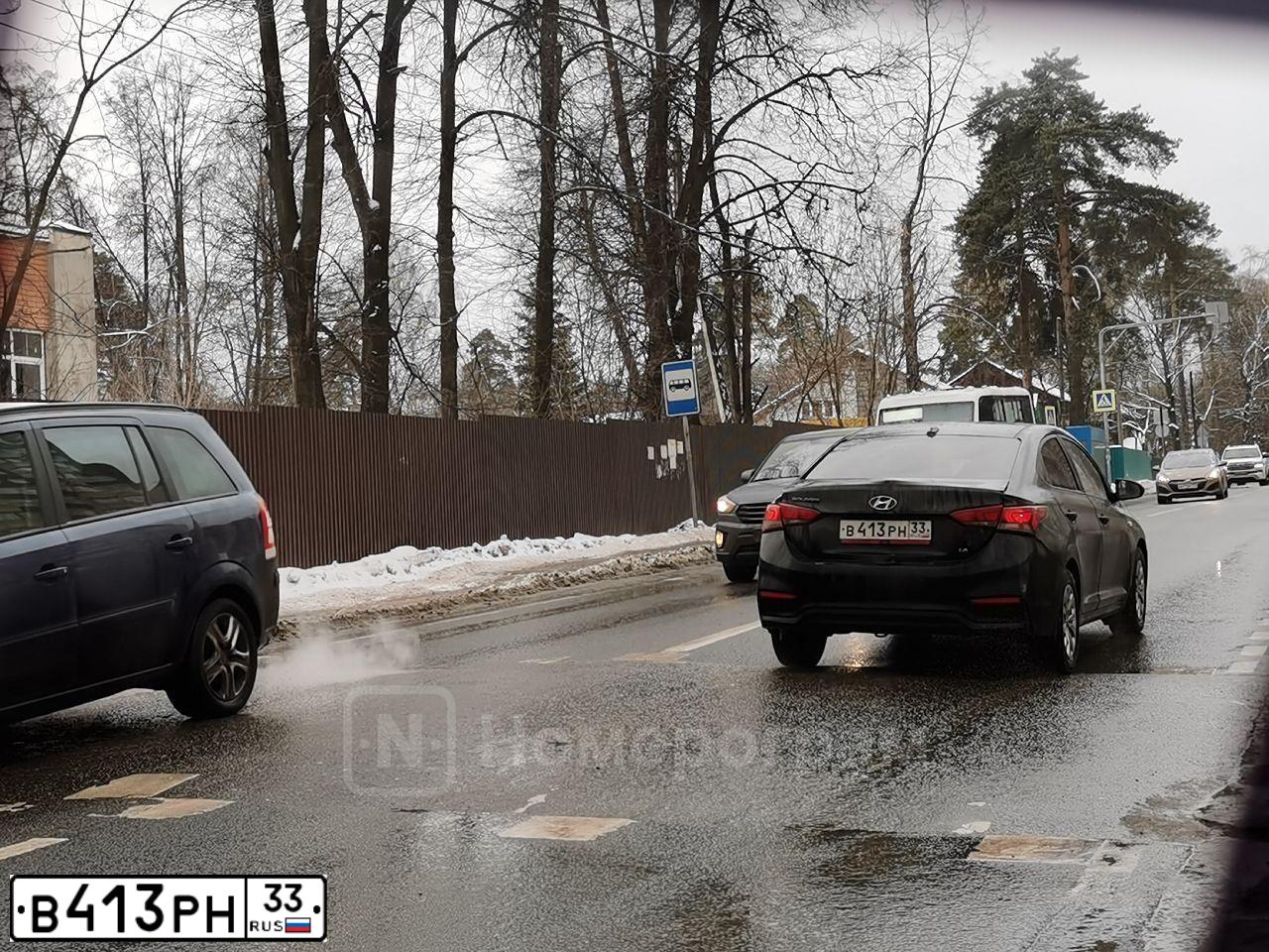 Фото автомобиля LIFAN X 60, 2016 — госномер В413РН33. Цвет: СЕРЕБРО