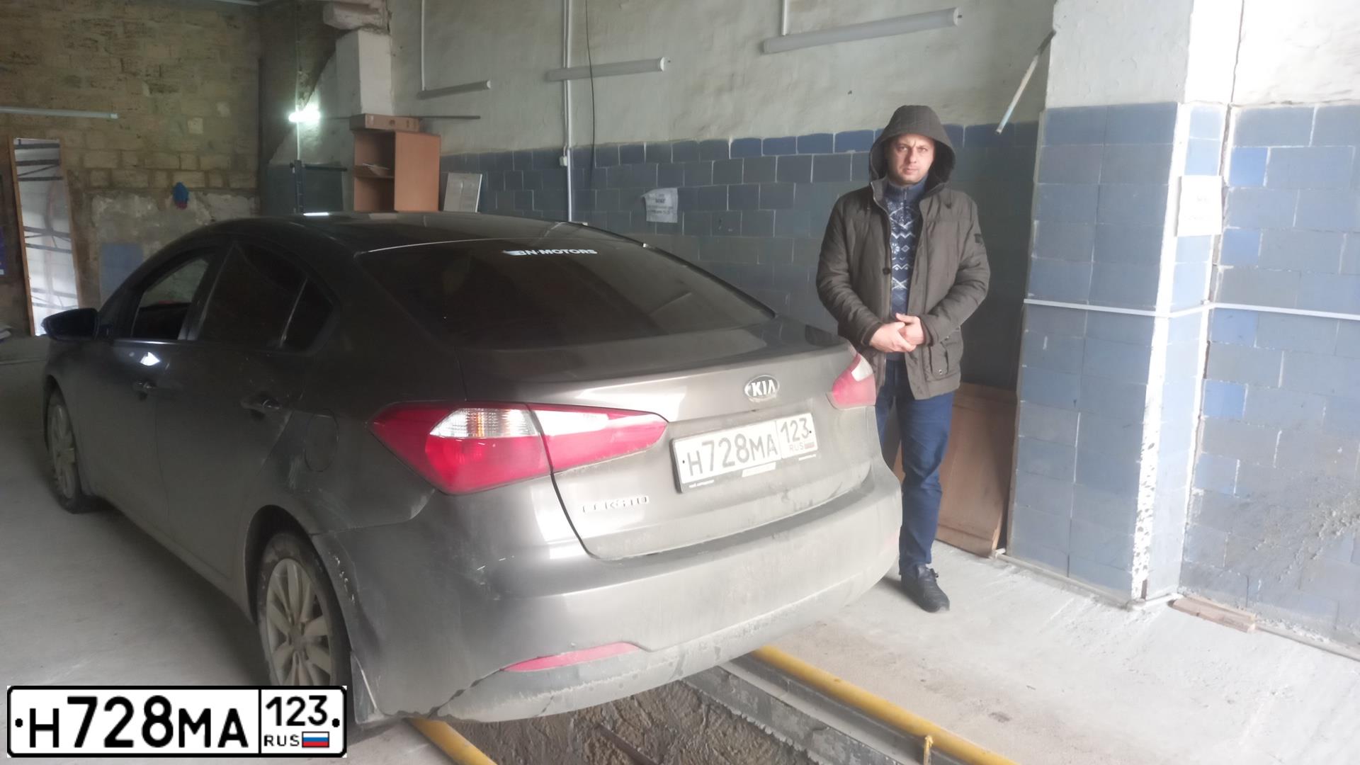 Фото автомобиля KIA CERATO, 2013 — госномер Н129НТ102. Цвет: ЧЕРНЫЙ