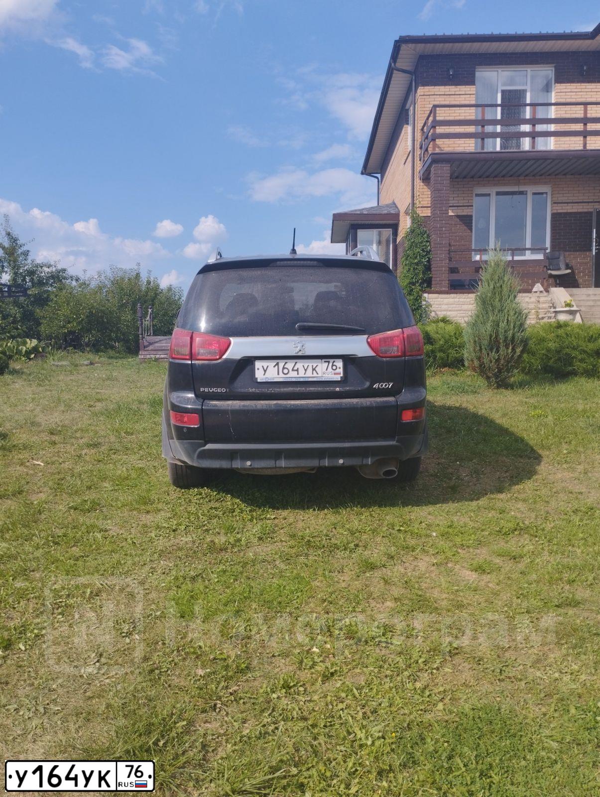 Фото автомобиля PEUGEOT 4007, 2008 — госномер У164УК76. Цвет: ЧЕРНЫЙ