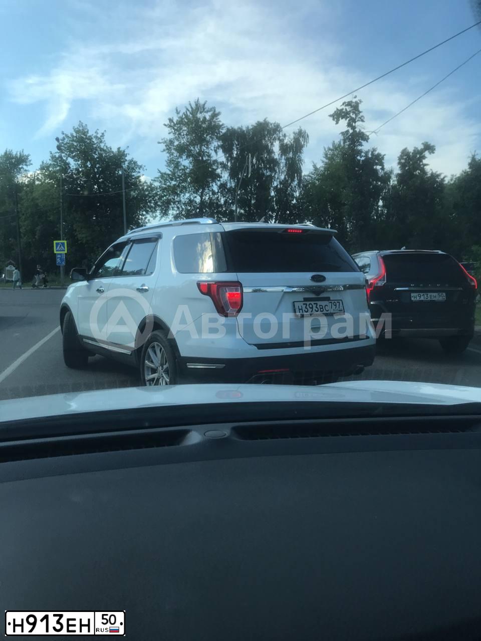 Фото автомобиля VOLVO XC60, 2012 — госномер М026АМ193. Цвет: СЕРЫЙ ТЕМНЫЙ