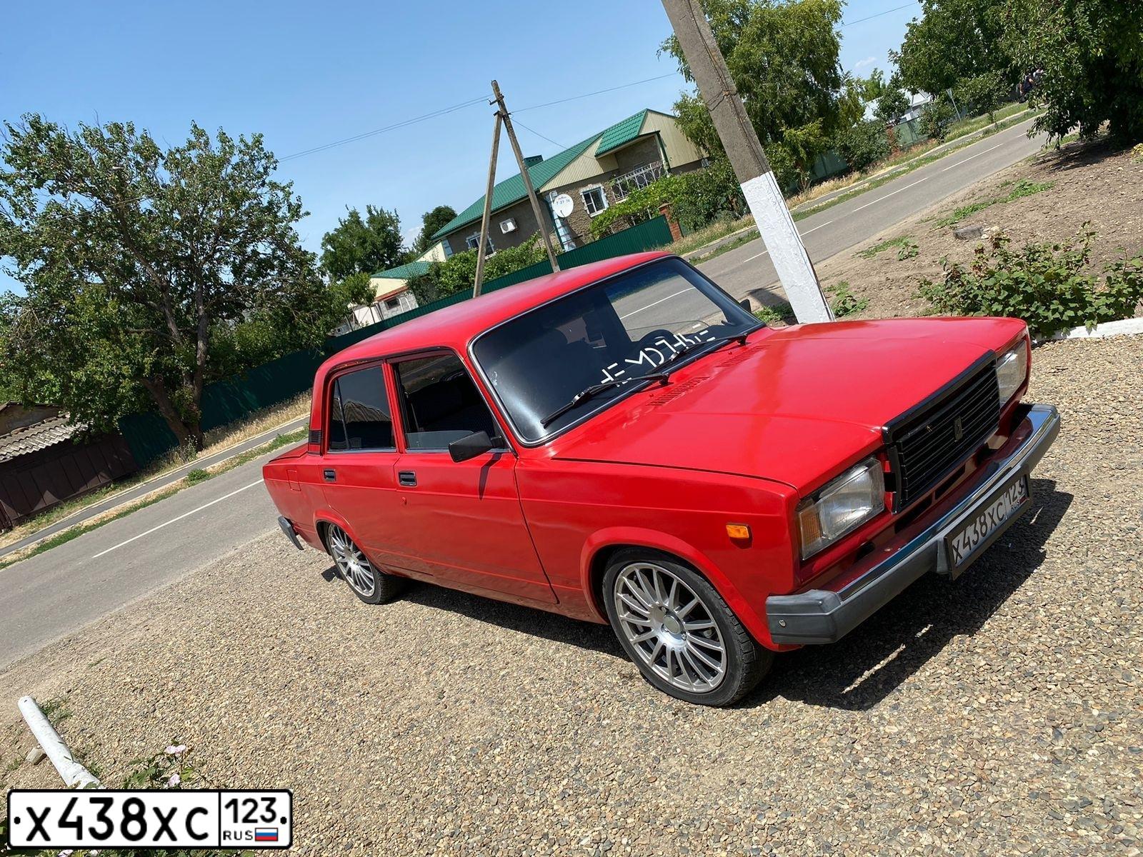 Фото автомобиля LADA 2107 LADA, 2005 — госномер Х438ХС123. Цвет: ТЕМНО-БОРДОВЫЙ