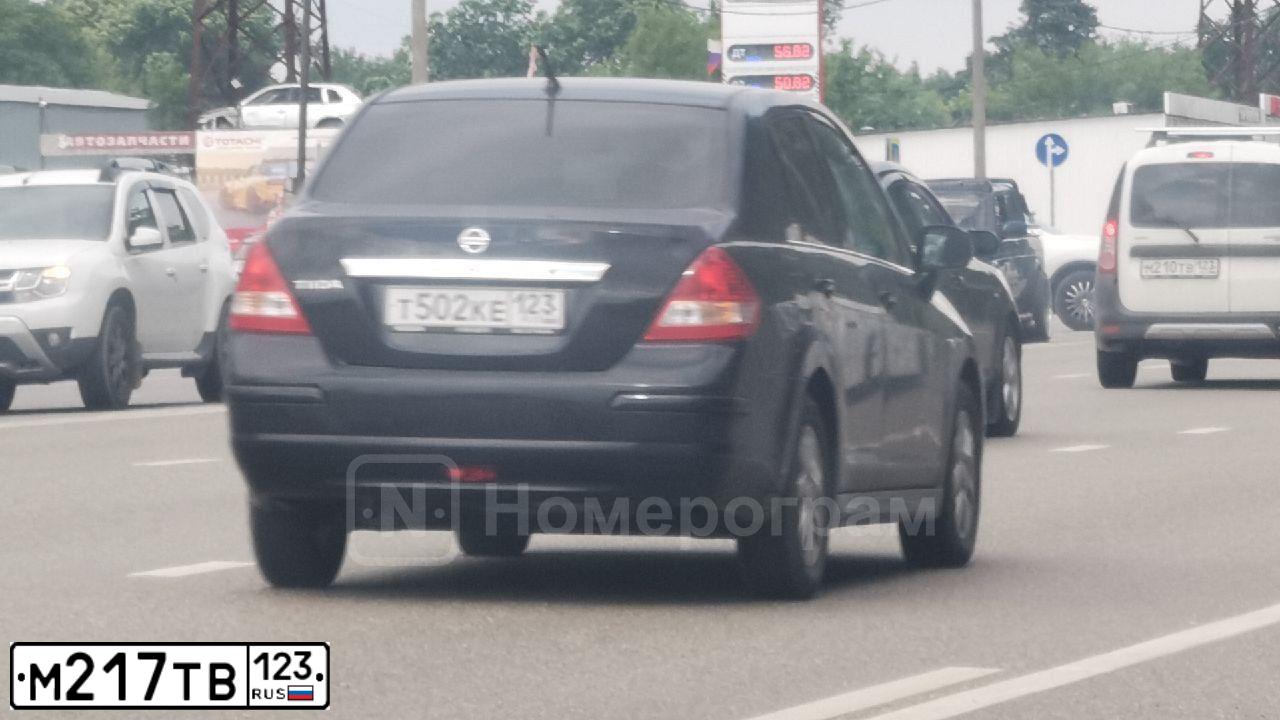 Фото автомобиля VOLKSWAGEN TOUAREG, 2010 — госномер А362НХ797. Цвет: Белый