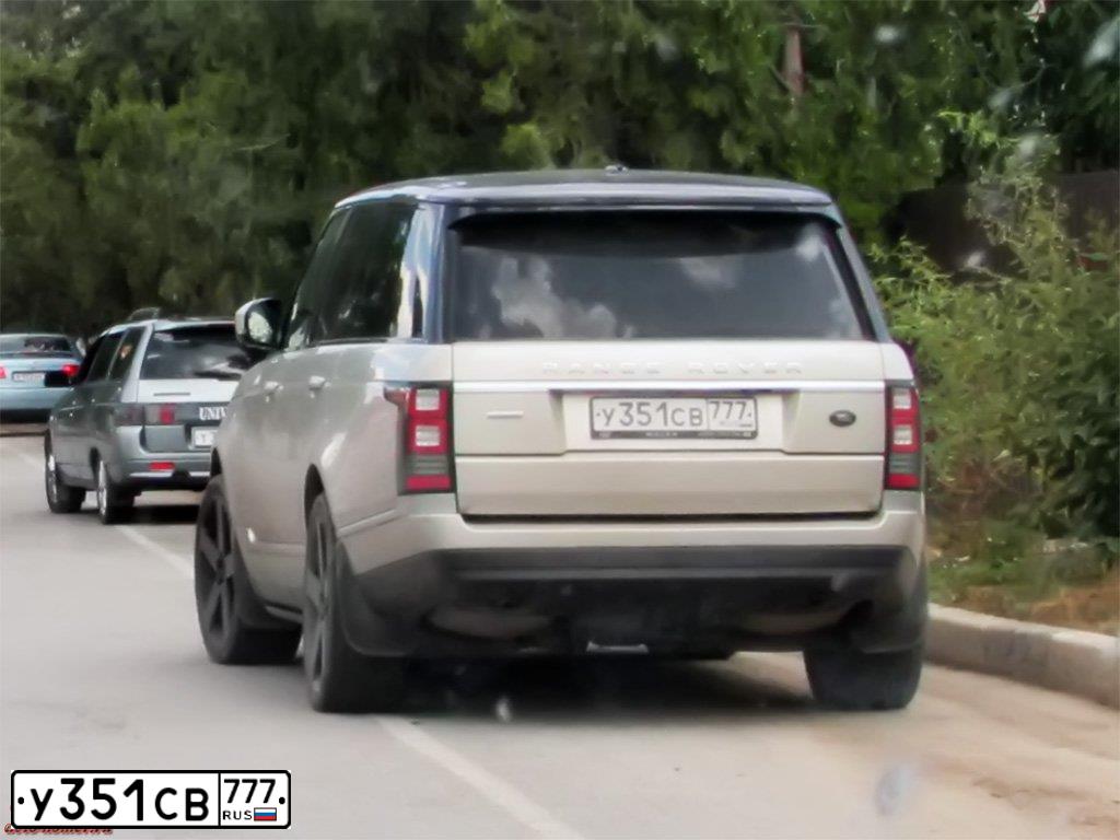 Фото автомобиля LAND ROVER RANGE ROVER, 2013 — госномер У461РУ193. Цвет: СЕРО ЗОЛОТИСТЫЙ