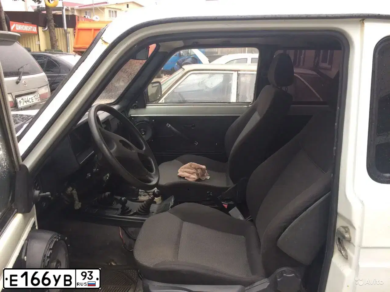 Фото автомобиля LADA 2121 NIVA, 2007 — госномер Е166УВ93. Цвет: ЯРКО-БЕЛЫЙ