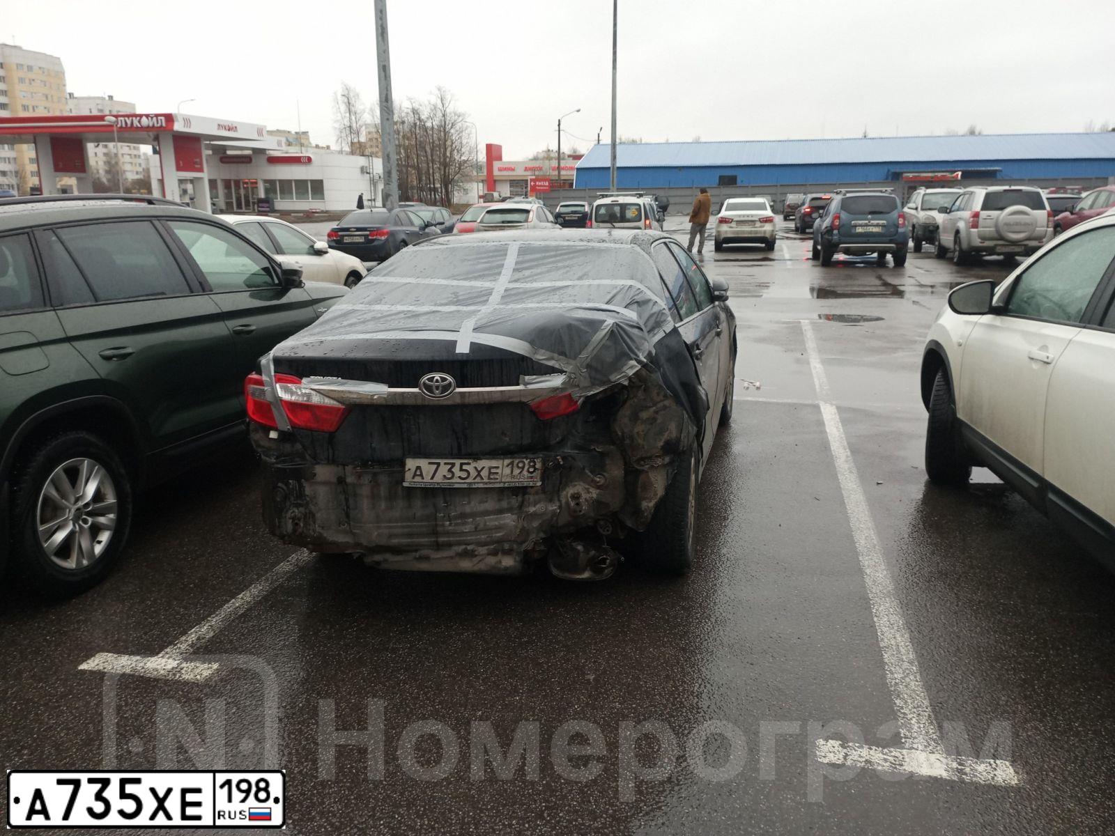Фото автомобиля TOYOTA CAMRY, 2014 — госномер А735ХЕ198. Цвет: ЧЕРНЫЙ МЕТАЛЛИК