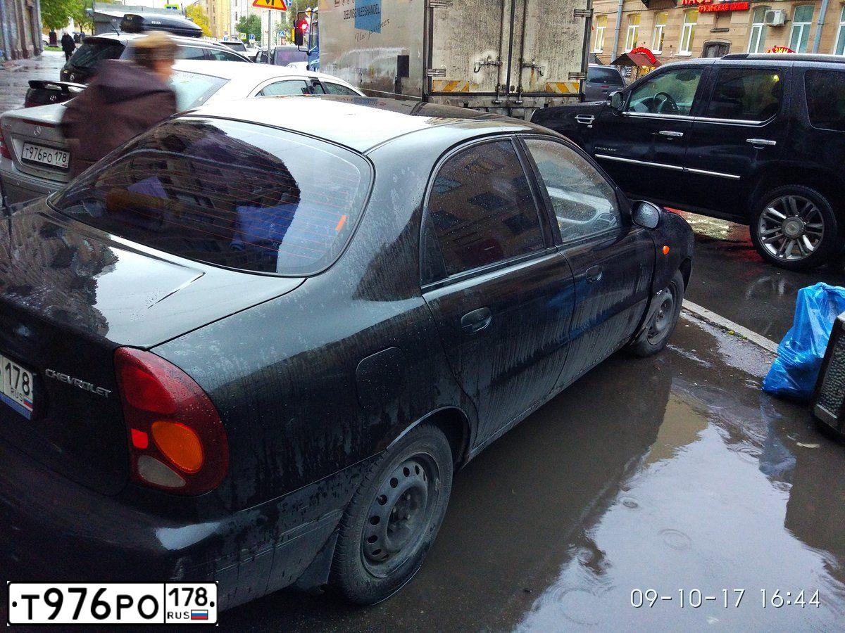 Фото автомобиля MERCEDES C-KLASSE, 2000 — госномер В673АЕ147. Цвет: Серебристый