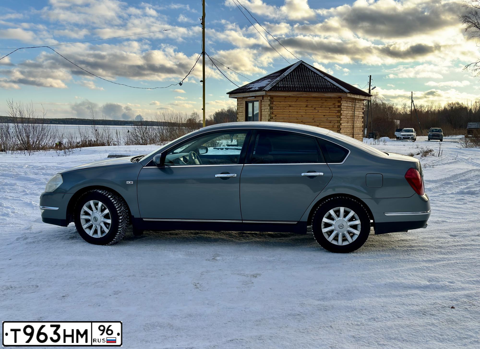 Фото автомобиля NISSAN TEANA, 2007 — госномер Т963НМ96. Цвет: Серый