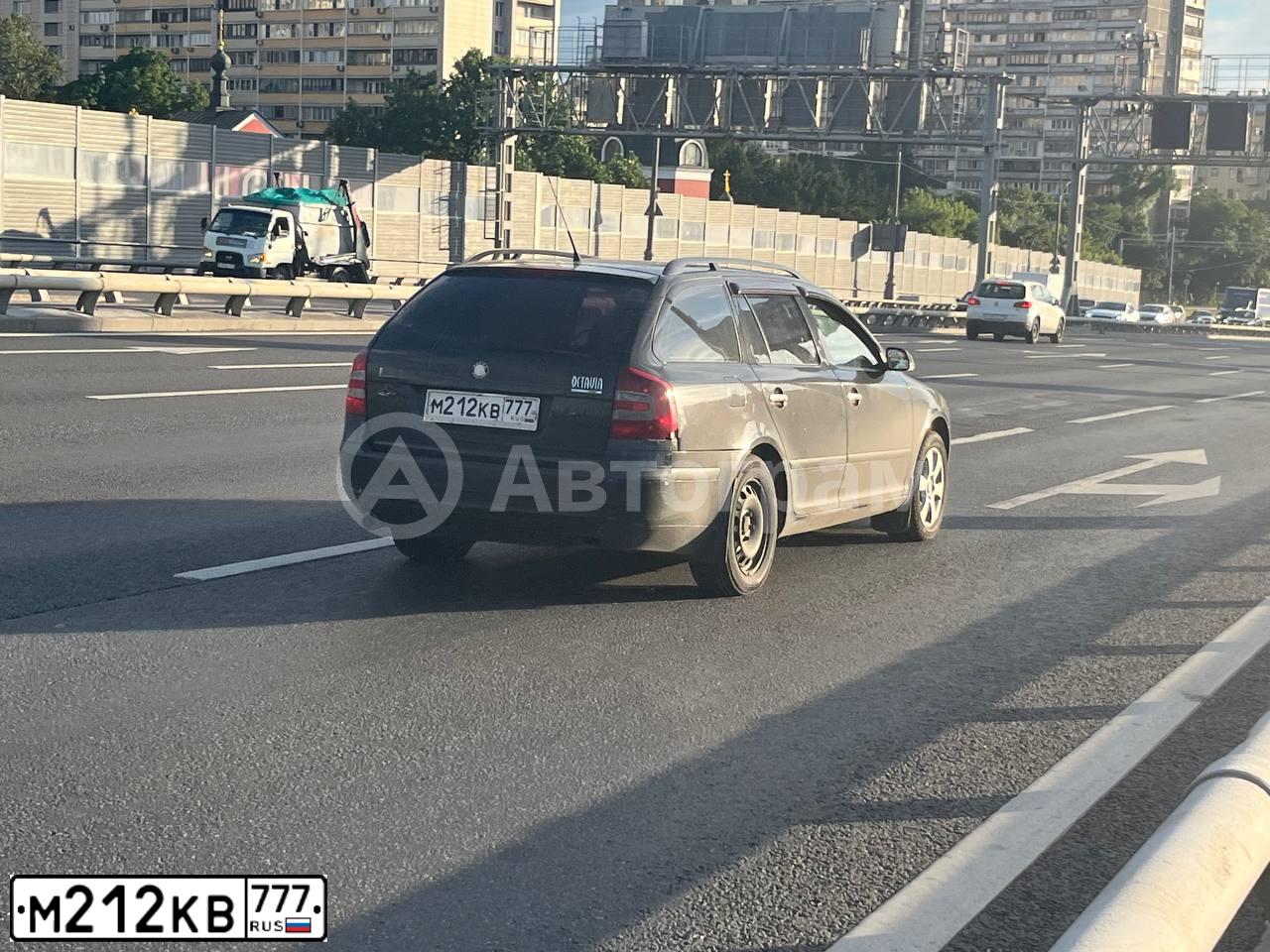 Фото автомобиля SKODA OCTAVIA, 2008 — госномер О217АВ250