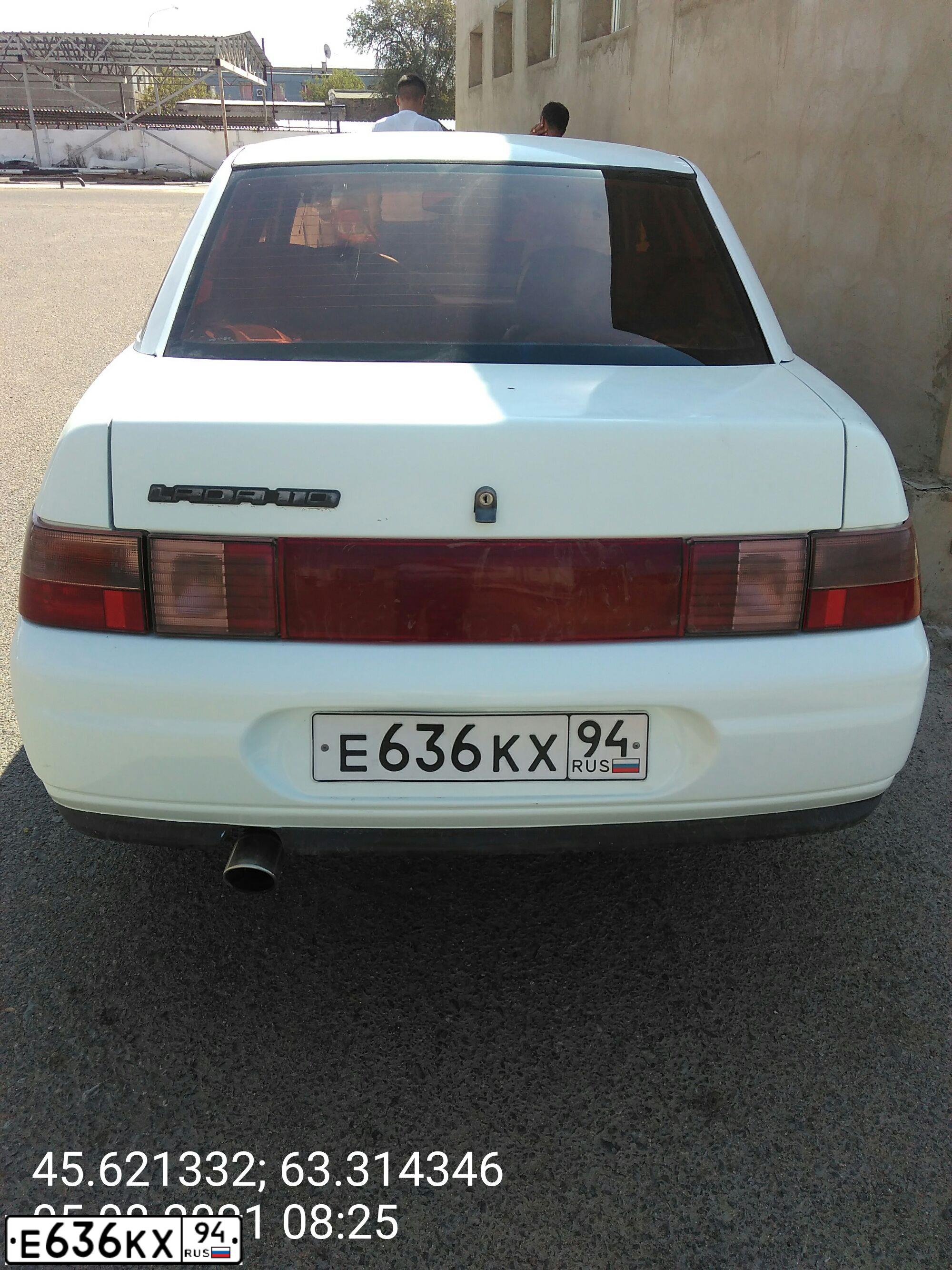 Фото автомобиля LADA 2110, 2000 — госномер Е636КХ94. Цвет: Белый