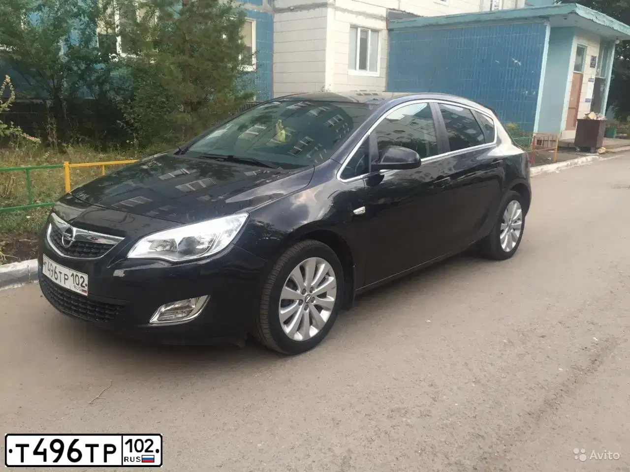 Фото автомобиля OPEL ASTRA, 2011 — госномер Н401АН702. Цвет: ЧЕРНЫЙ МЕТАЛЛИК