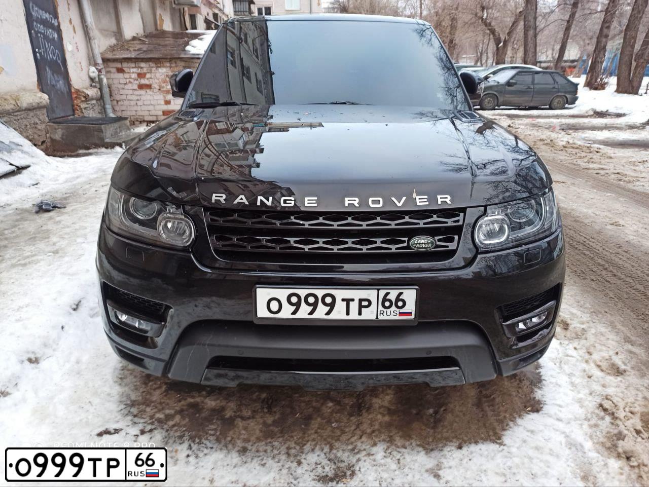 Фото автомобиля VOLVO C30, 2008 — госномер О999ТР66. Цвет: синий