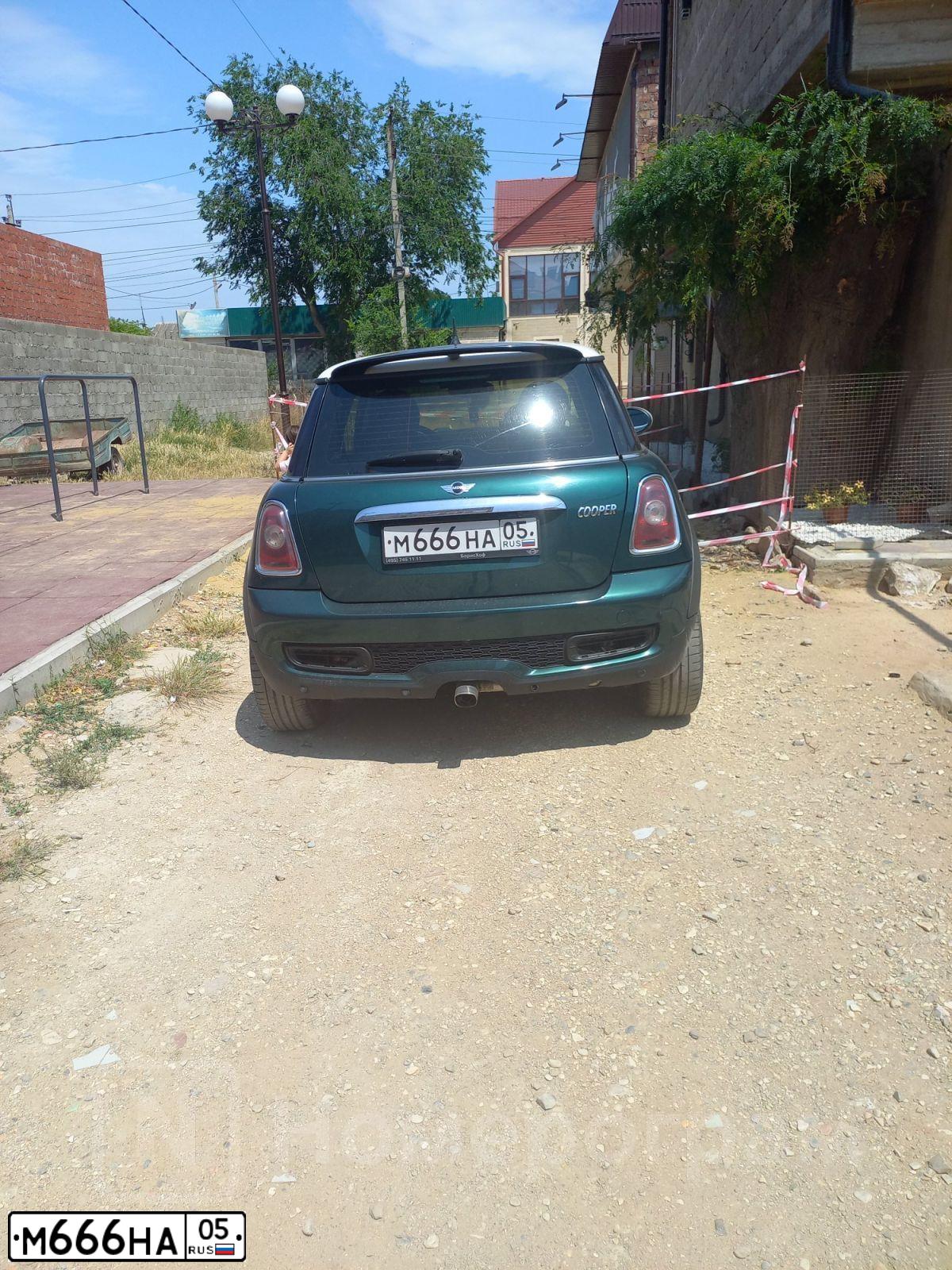 Фото автомобиля AUDI A4, 2008 — госномер Н005ЕО05. Цвет: ЧЕРНЫЙ