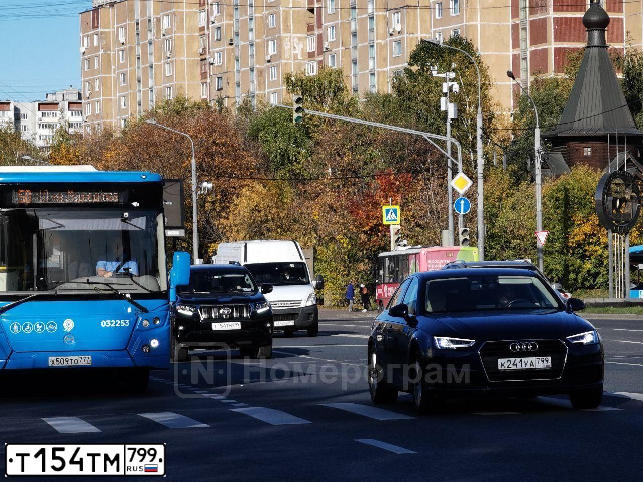 Фото автомобиля TOYOTA LAND CRUISER 150, 2020 — госномер С554АМ550
