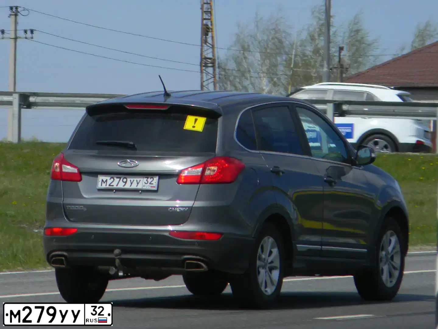 Фото автомобиля CHERY T21, 2015 — госномер М279УУ32. Цвет: СТАЛЬНОЙ