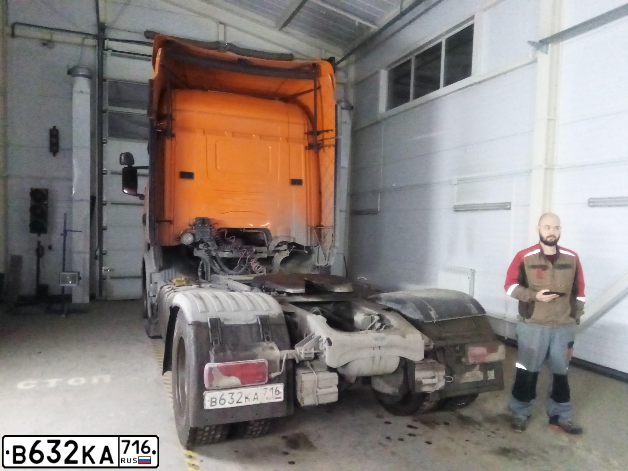 Фото автомобиля SCANIA A SERIE R 4X2, 2018 — госномер В632КА716. Цвет: Оранжевый