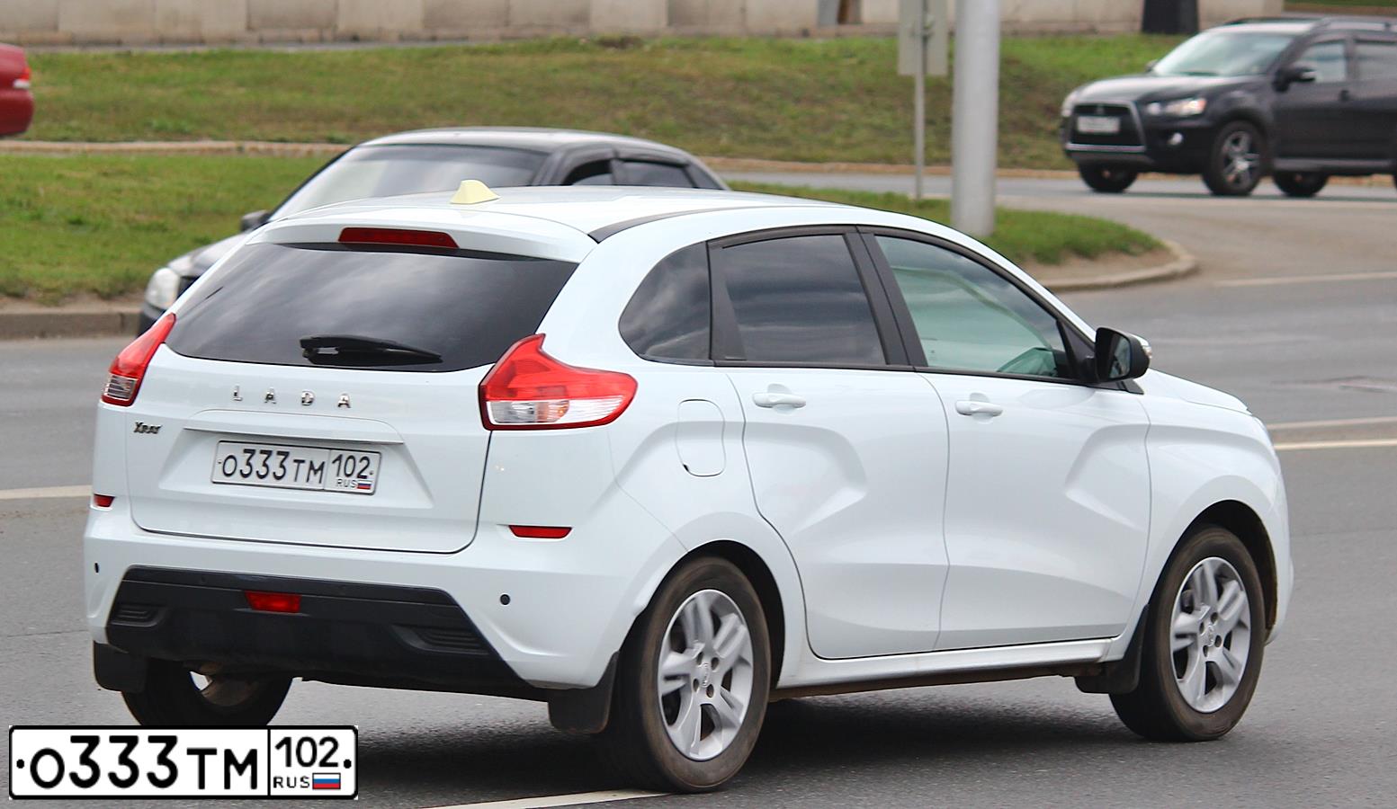 Фото автомобиля LADA 2192 KALINA, 2013 — госномер О333ТМ102. Цвет: Оранжевый