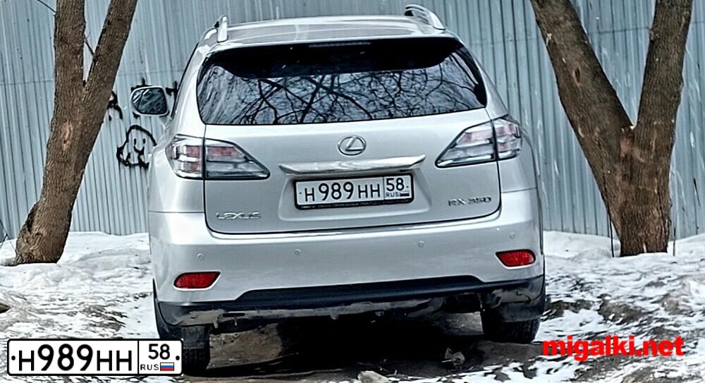 Фото автомобиля LEXUS RX, 2010 — госномер Н989НН58. Цвет: Серебристый