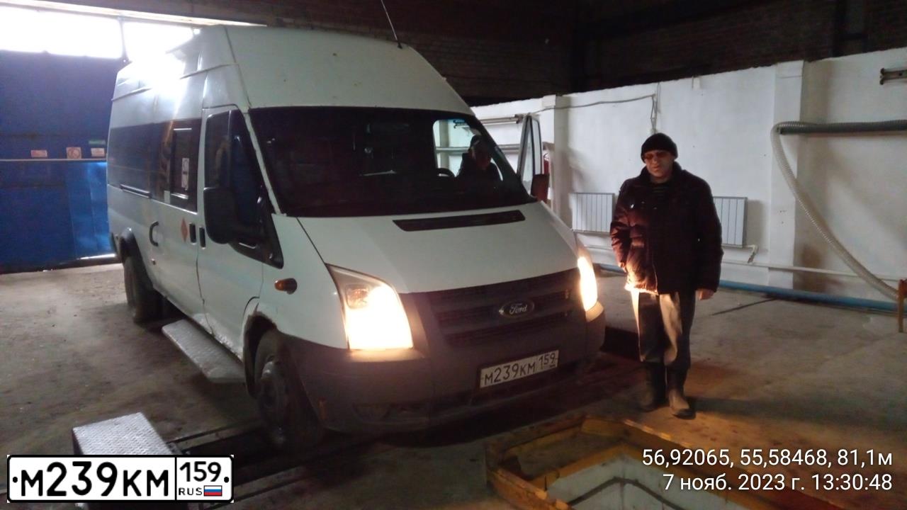 Фото автомобиля FORD TRANSIT, 2011 — госномер М239КМ159. Цвет: БЕЛЫЙ