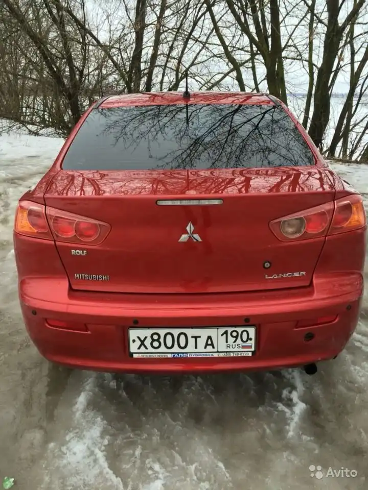 Фото автомобиля MITSUBISHI LANCER, 2008 — госномер Х800ТА190. Цвет: КРАСНЫЙ