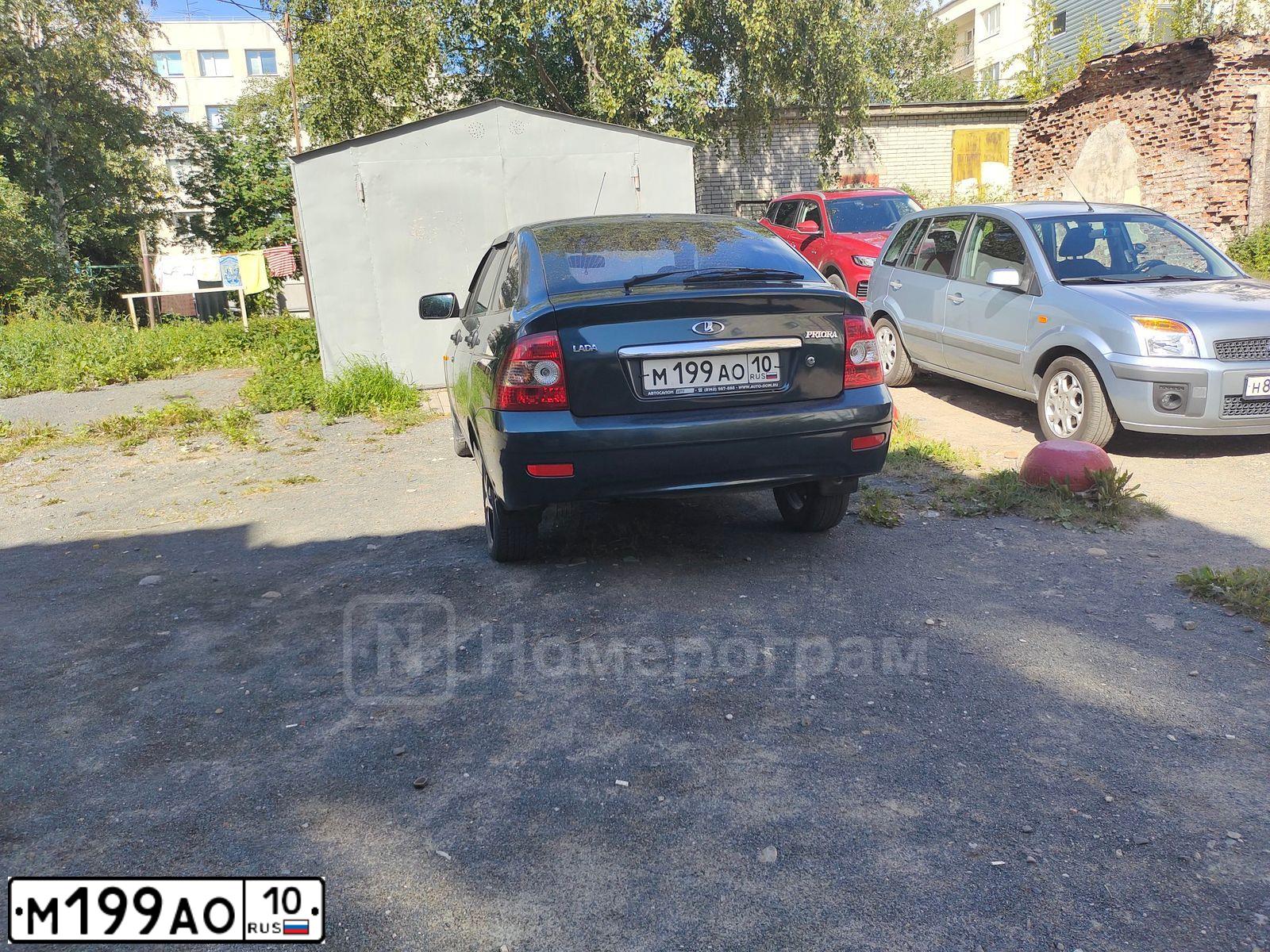 Фото автомобиля LADA PRIORA, 2012 — госномер Н049МС10. Цвет: СИНЕ ЗЕЛЕНЫЙ
