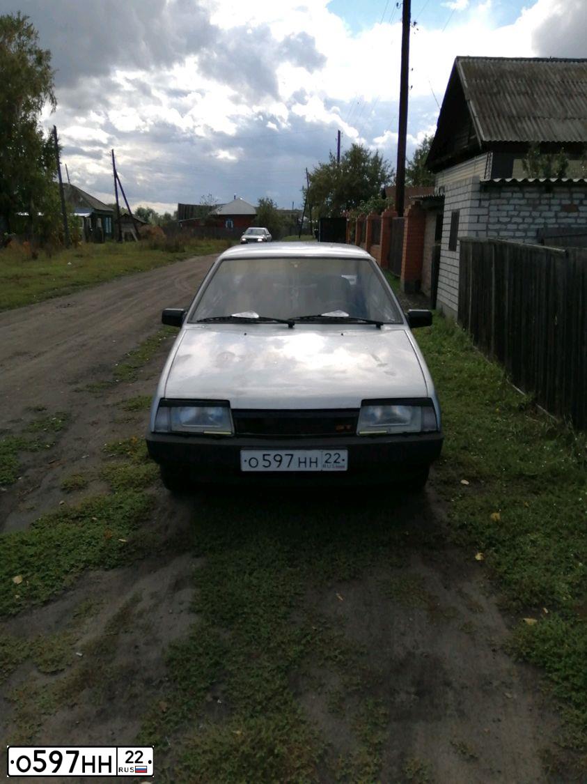 Фото автомобиля LADA 2109 SAMARA, 1998 — госномер О597НН22. Цвет: серебристо-голубой