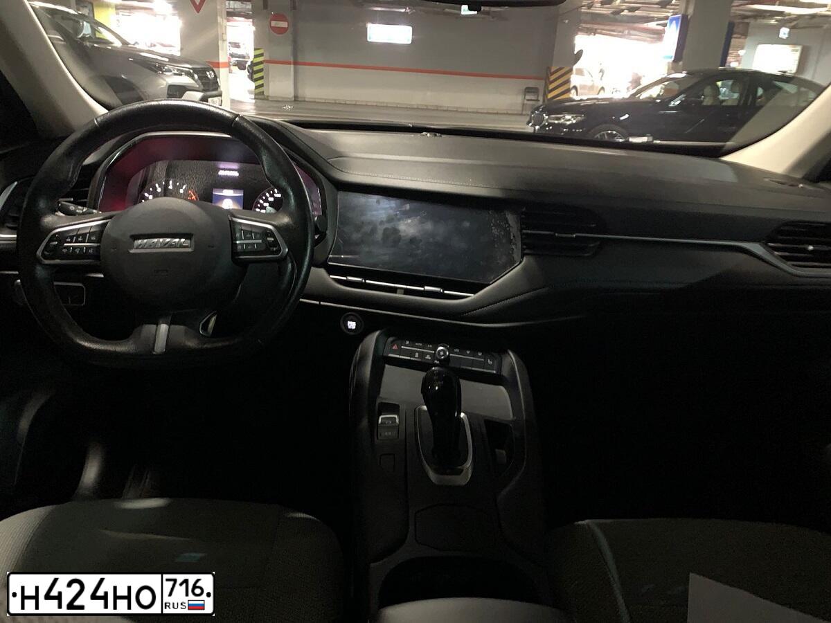 Фото автомобиля HAVAL F7, 2020 — госномер М290МР07. Цвет: СЕРЫЙ