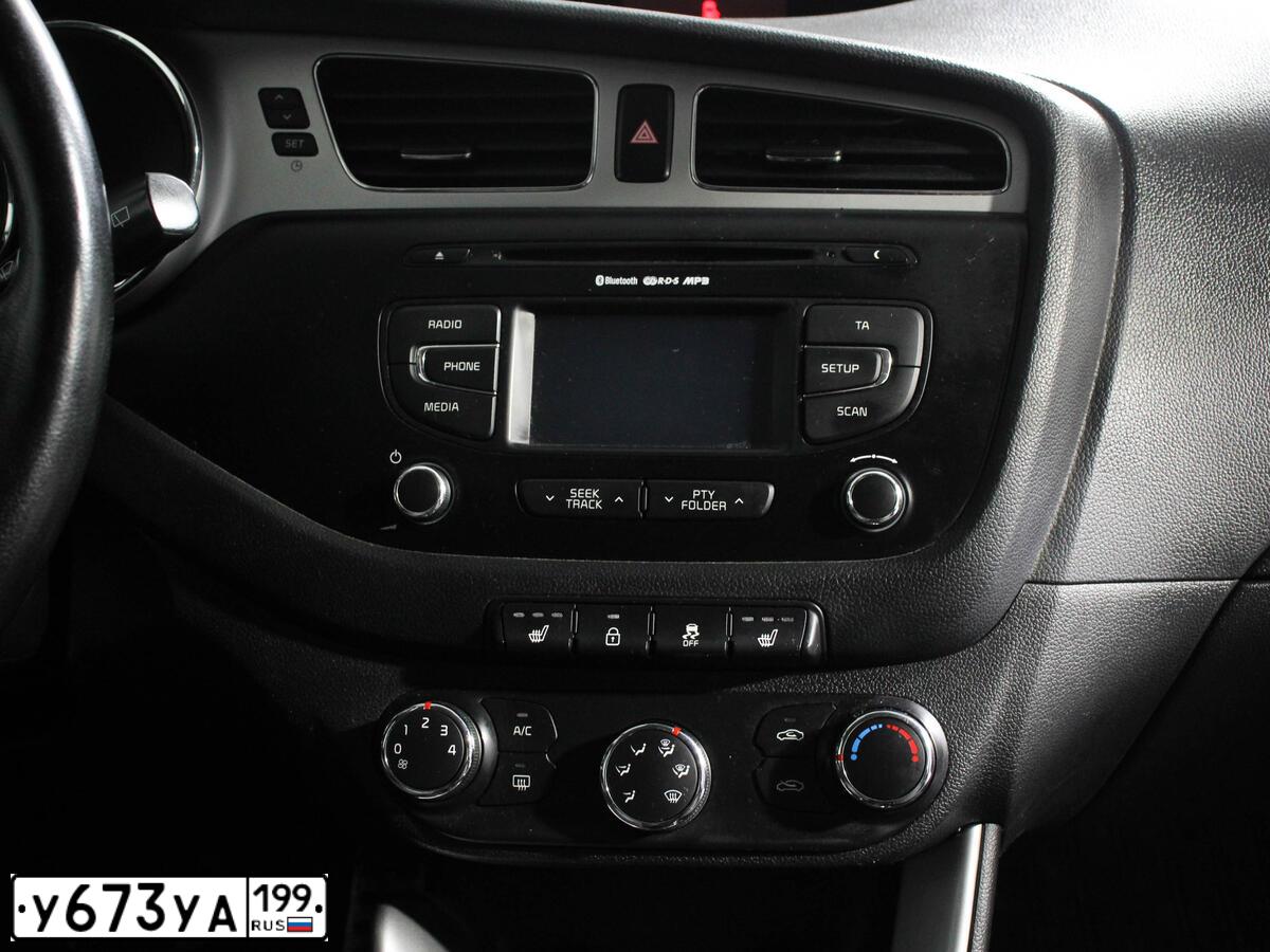 Фото автомобиля KIA CEED, 2014 — госномер Т352ТР790. Цвет: Коричневый