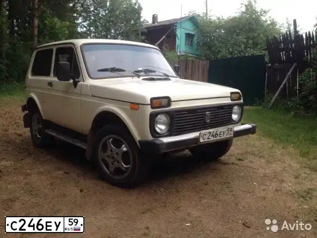 Фото автомобиля LADA NIVA, 1996 — госномер Т236АН159. Цвет: Белый