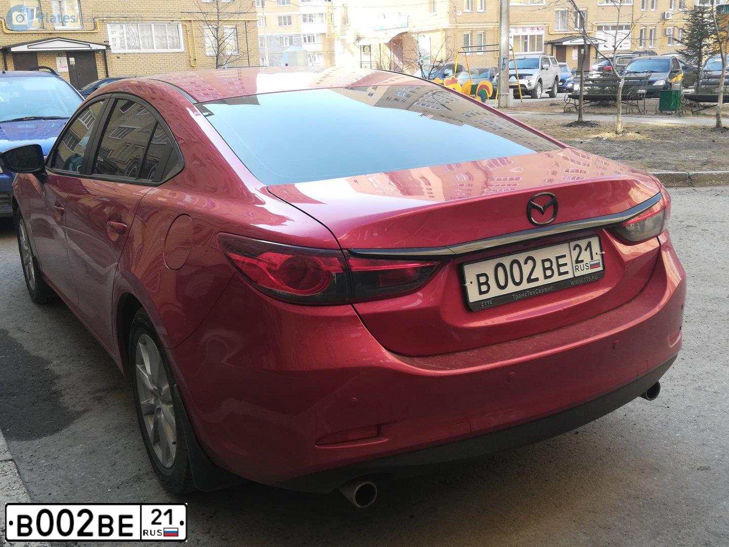 Фото автомобиля LADA 2109 SAMARA, 2001 — госномер В002ВЕ21. Цвет: Темно-зеленый