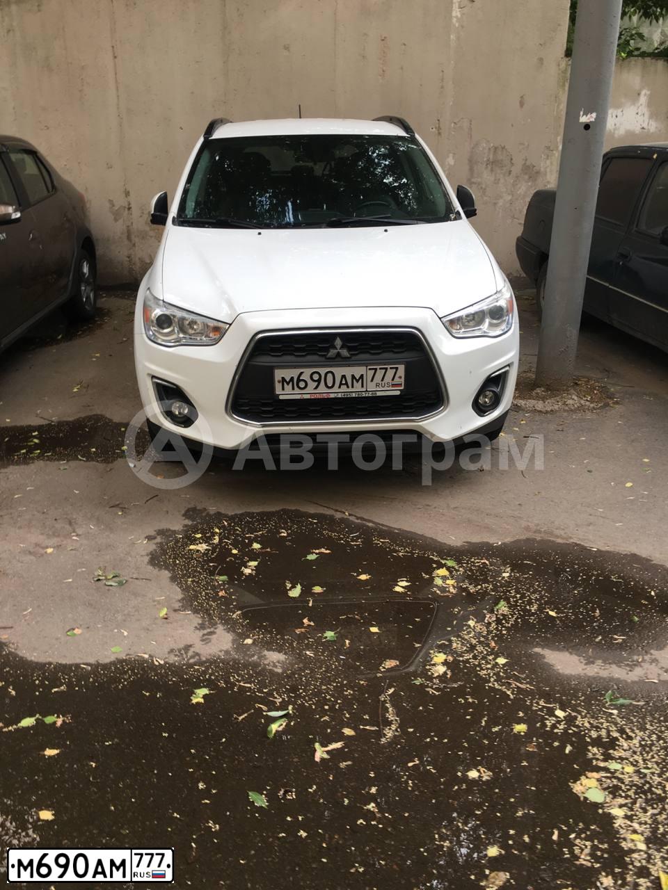 Фото автомобиля MITSUBISHI ASX, 2013 — госномер М690АМ777. Цвет: Белый