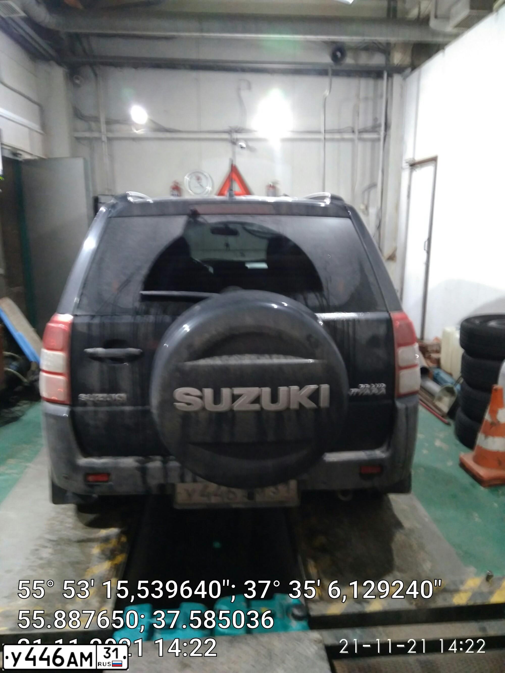 Фото автомобиля SUZUKI /GRAND/ VITARA, 2010 — госномер У446АМ31. Цвет: ЧЕРНЫЙ