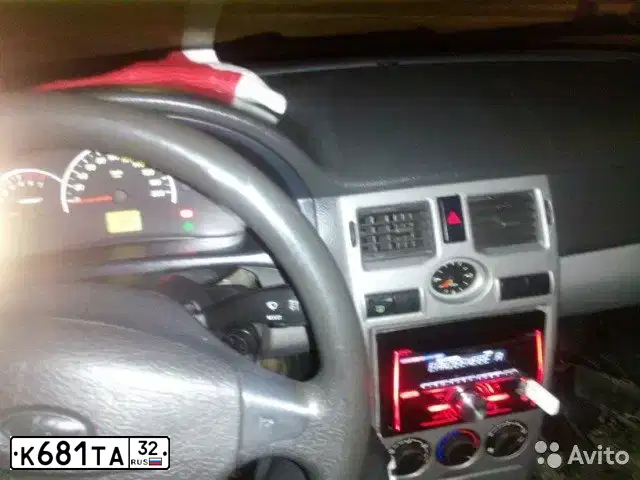 Фото автомобиля LADA 2172 PRIORA, 2009 — госномер К681ТА32. Цвет: ТЕМНО-ВИШНЕВЫЙ